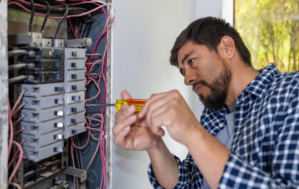 Best Affordable Emergency Electrician  in Eddyville, KY